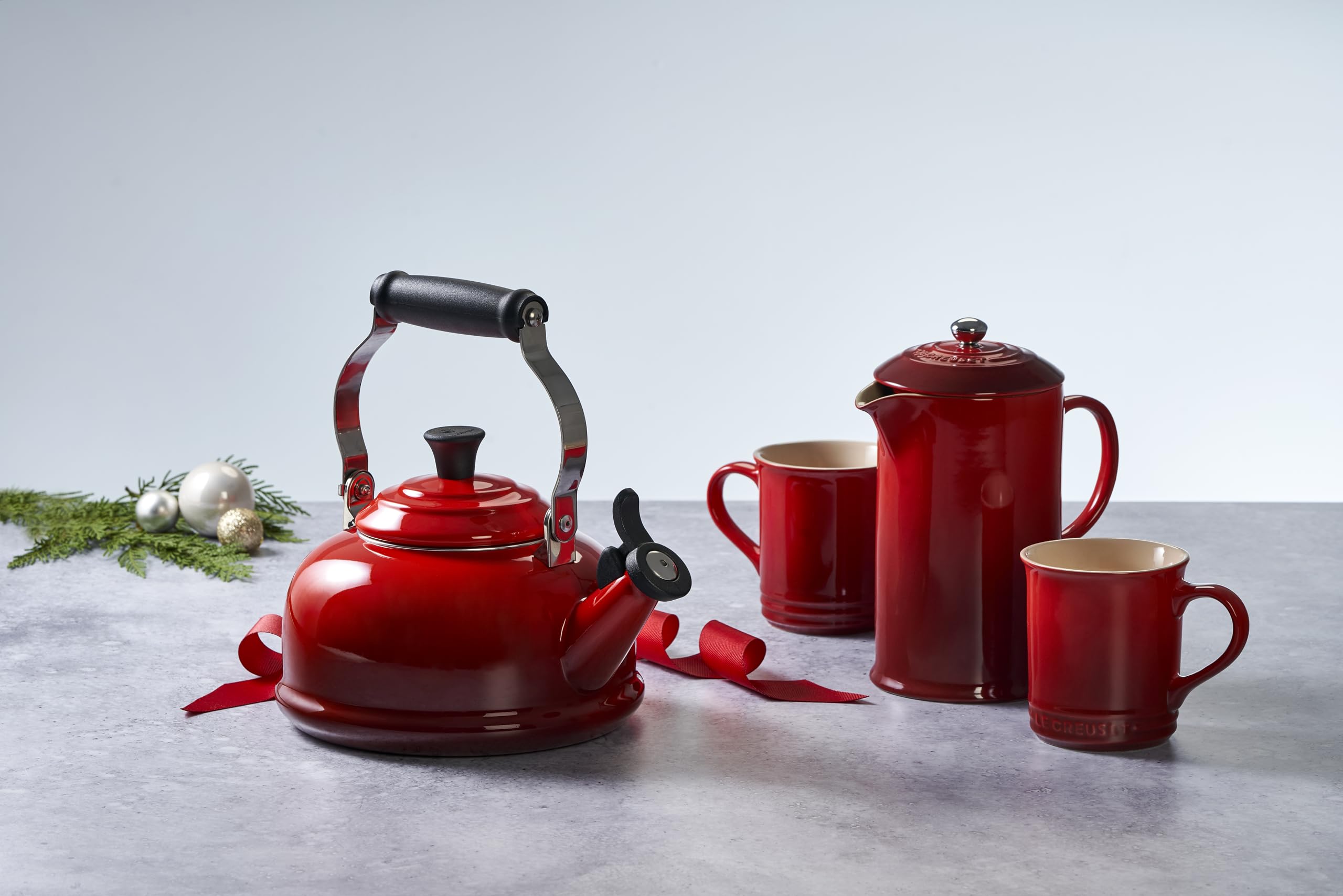 le-creuset-enamel-on-steel-whistling-tea-kettle-1-7-qt-cerise-red image 7