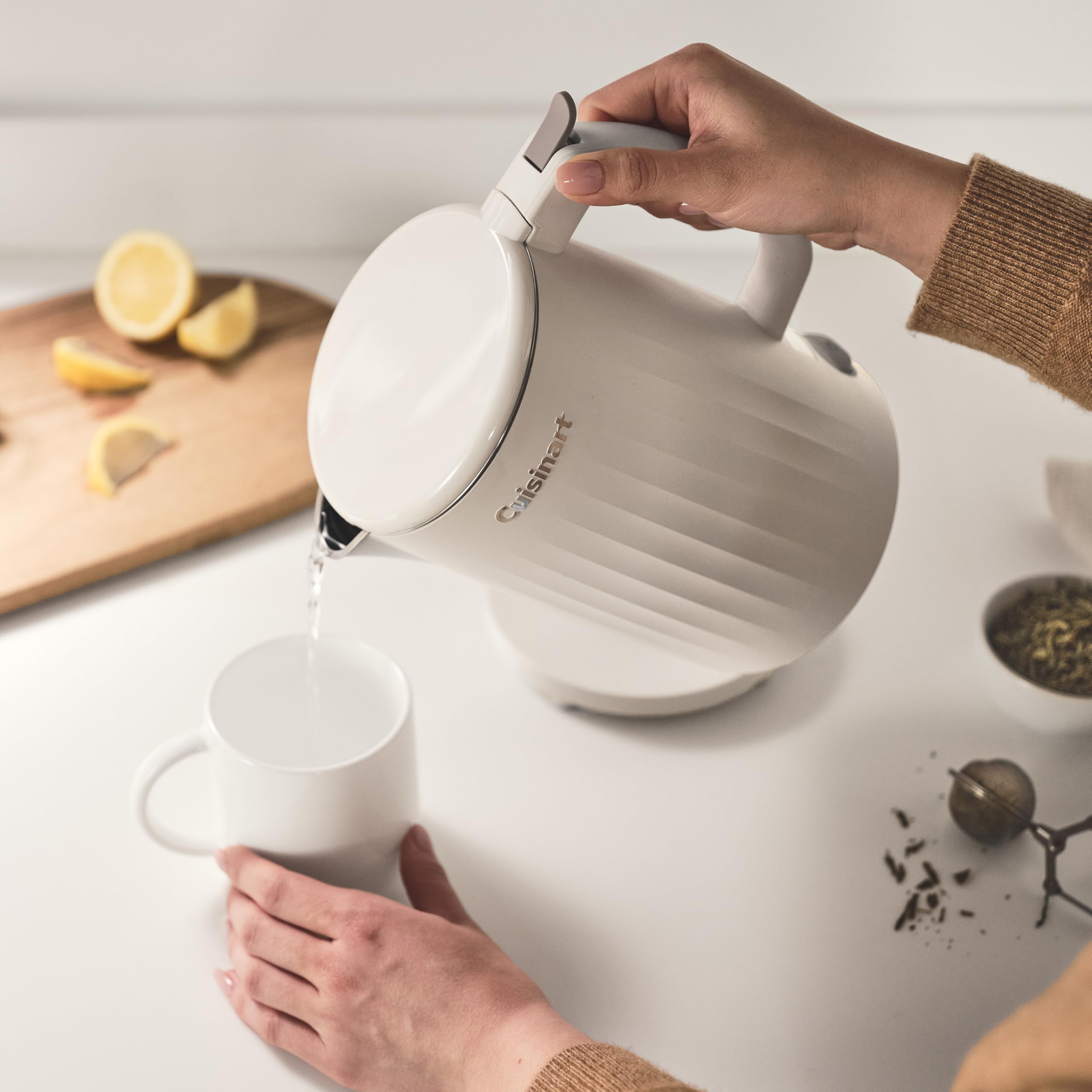 cuisinart-soho-1-liter-double-wall-electric-hot-water-kettle-truffle image 2