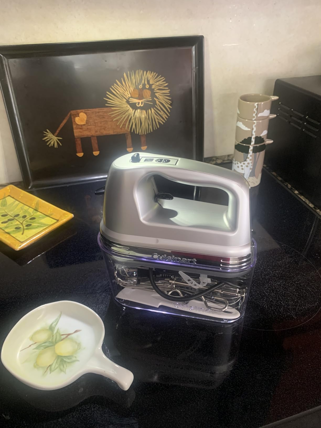 Good mixer, but the cord is short