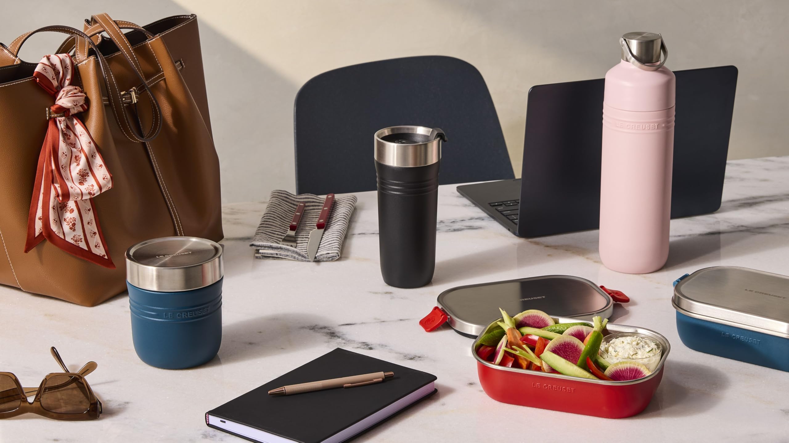 le-creuset-stainless-steel-on-the-go-water-bottle-33-oz-shell-pink-double-wall-v image 7
