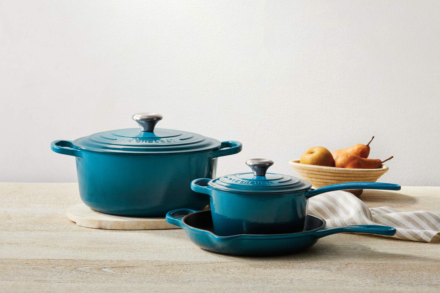 le-creuset-enameled-cast-iron-signature-cookware-set-5-pc-deep-teal image 2