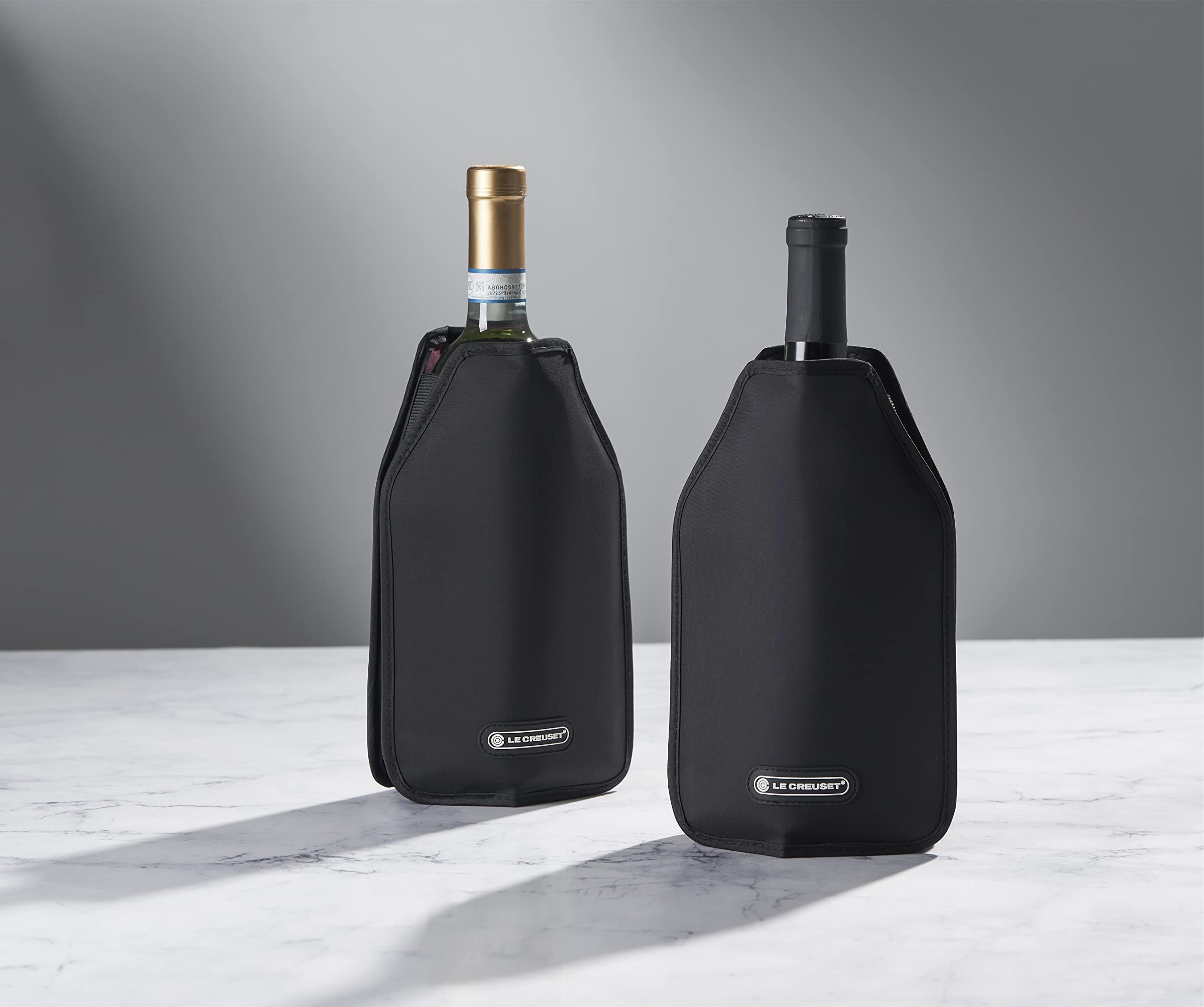 le-creuset-wine-cooler-sleeve-licorice-black image 3