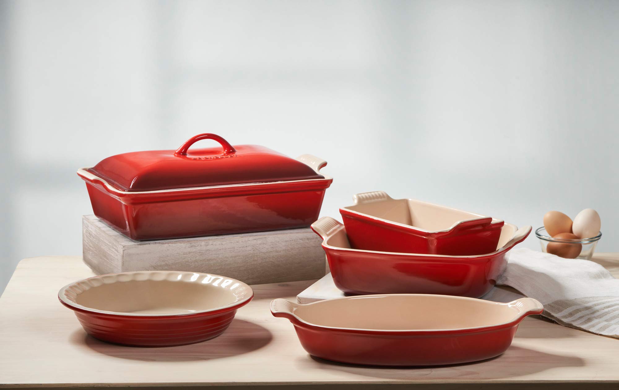 le-creuset-heritage-oval-au-gratin-dish-cerise image 2