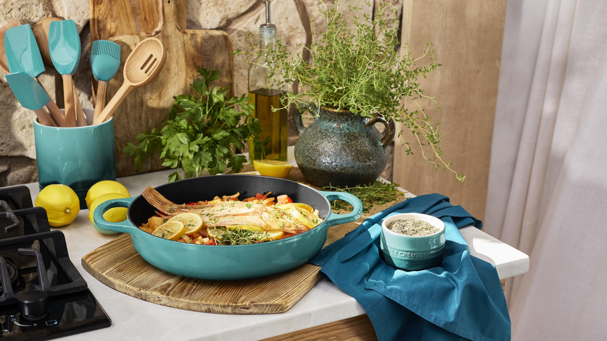 le-creuset-stoneware-signature-straight-wall-utensil-crock-1-qt-riviera image 6