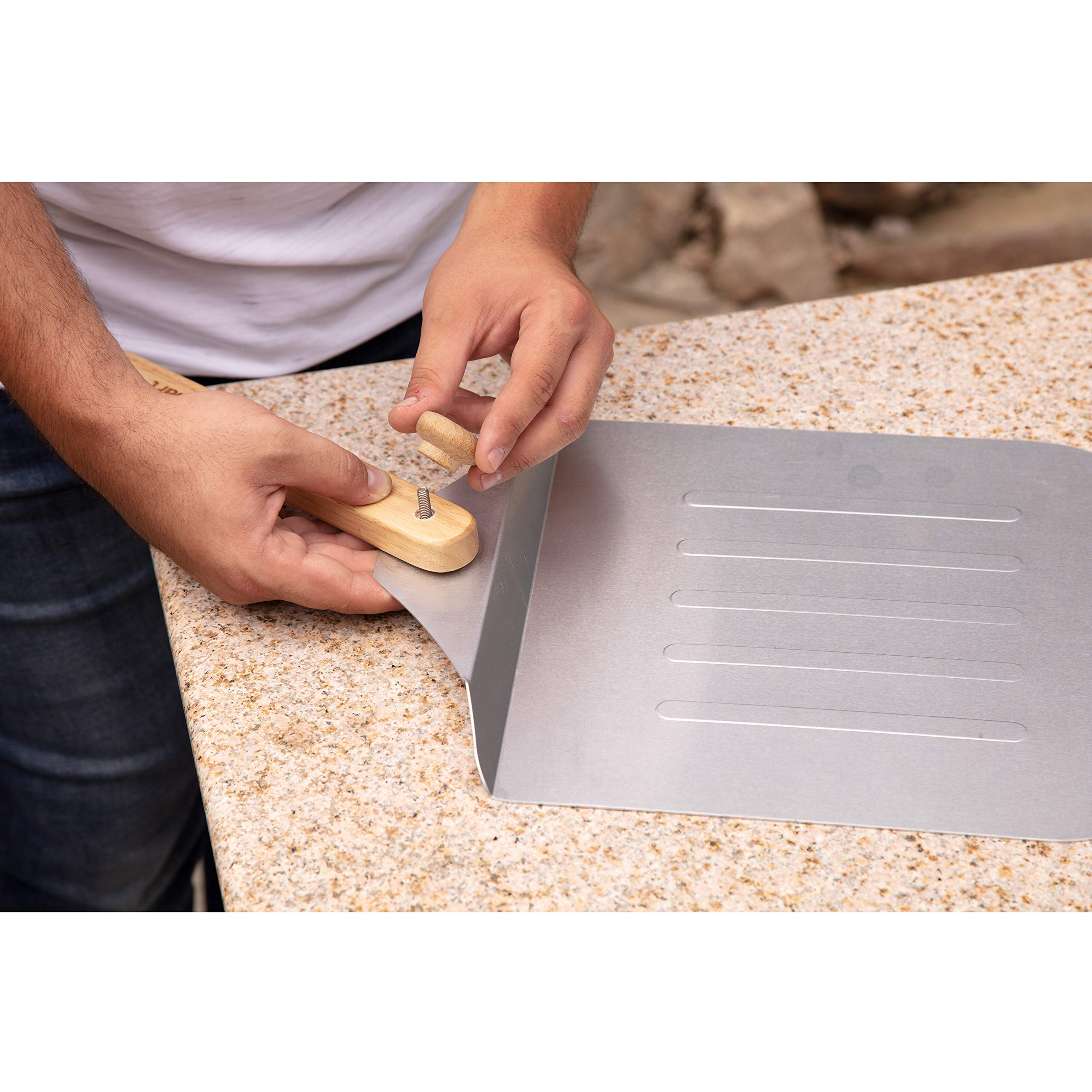 cuisinart-12-aluminum-pizza-peel-with-folding-wooden-handle image 6