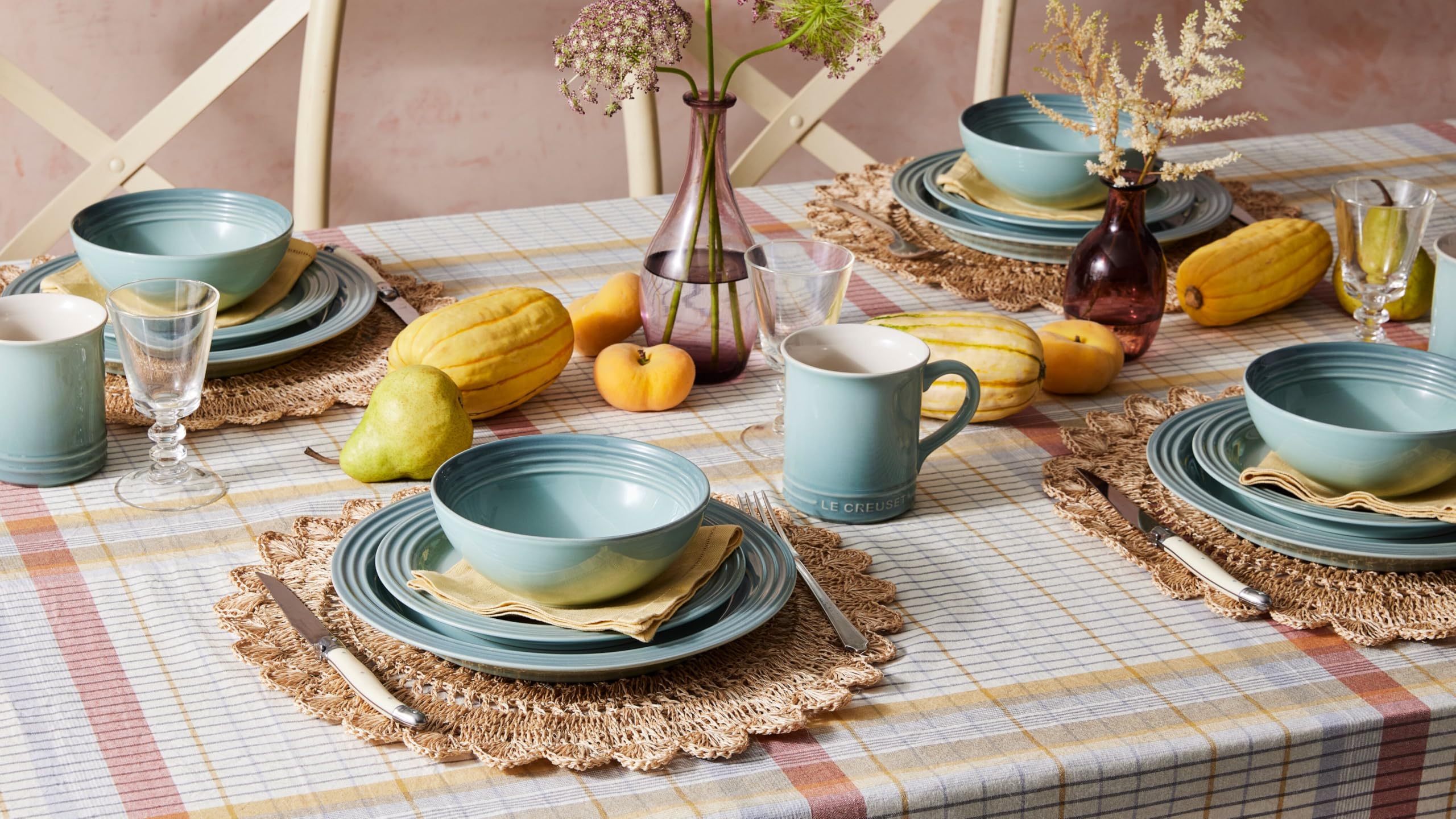 le-creuset-stoneware-dinnerware-set-16-piece-sea-salt image 7
