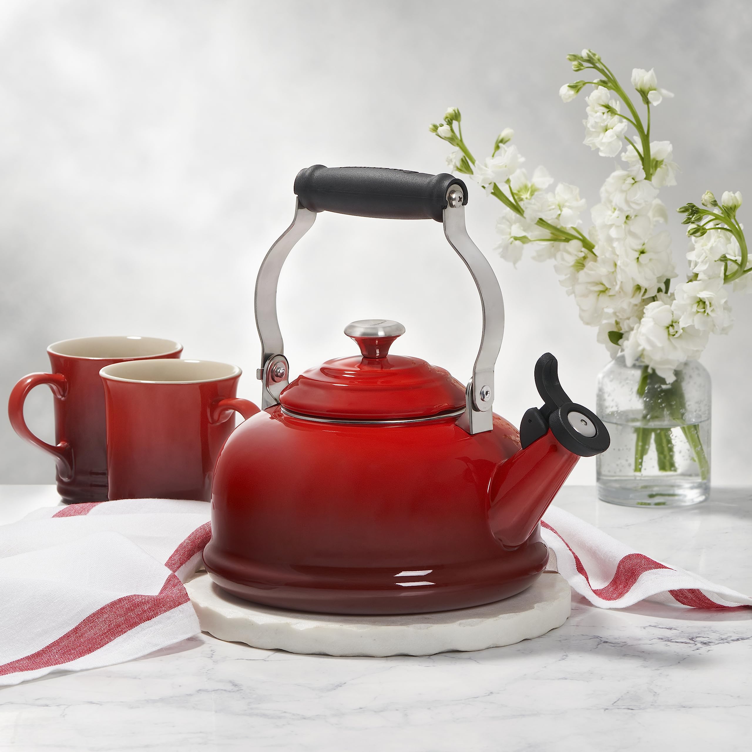 le-creuset-enamel-on-steel-whistling-tea-kettle-with-gold-finishes-1-7-qt-persim image 6