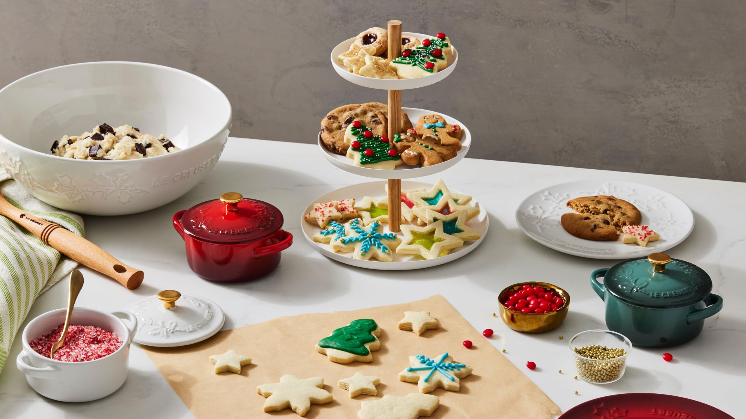 le-creuset-stoneware-holly-collection-multi-bowl-3-5-qt-artichaut image 5