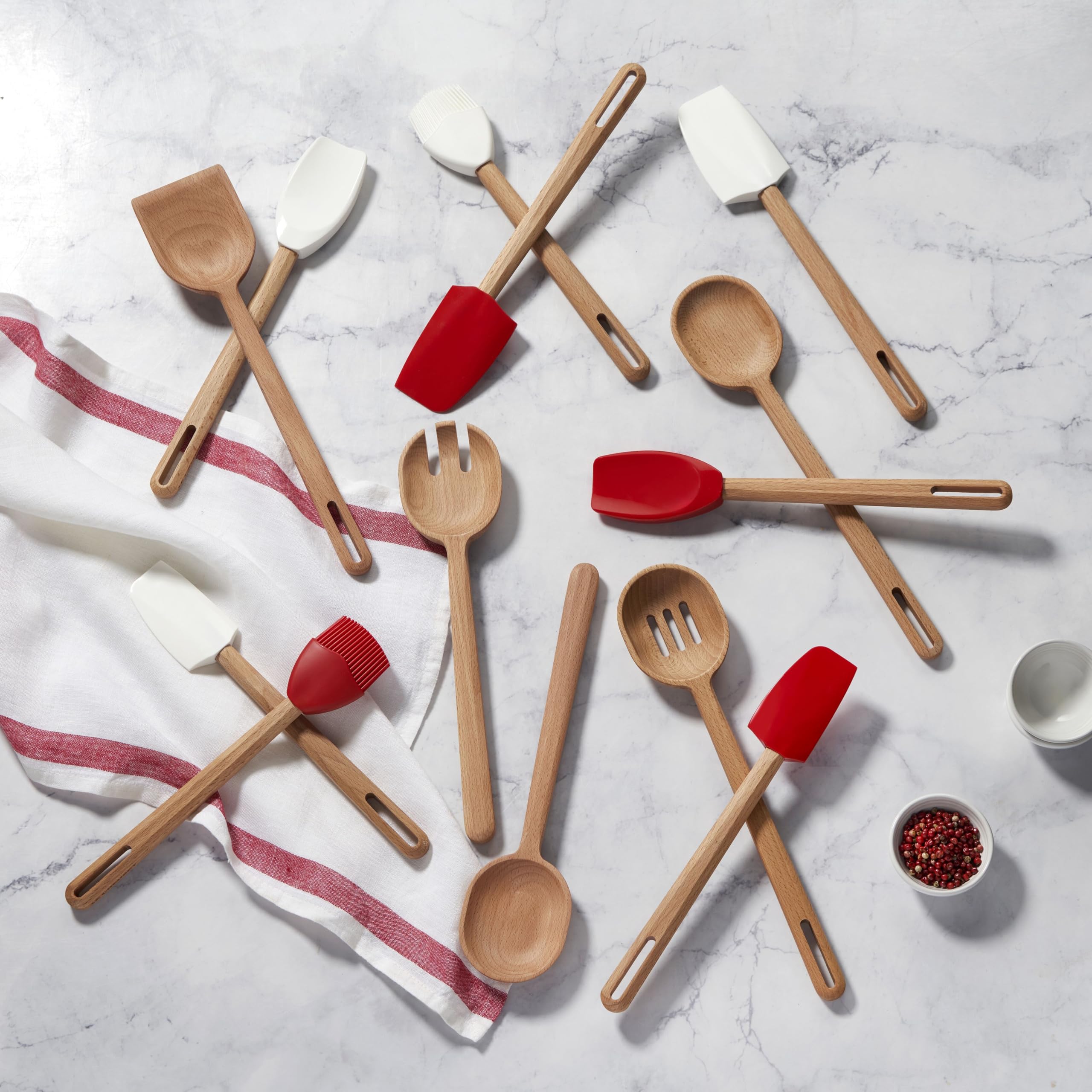 le-creuset-silicone-signature-medium-spatula-sea-salt image 6