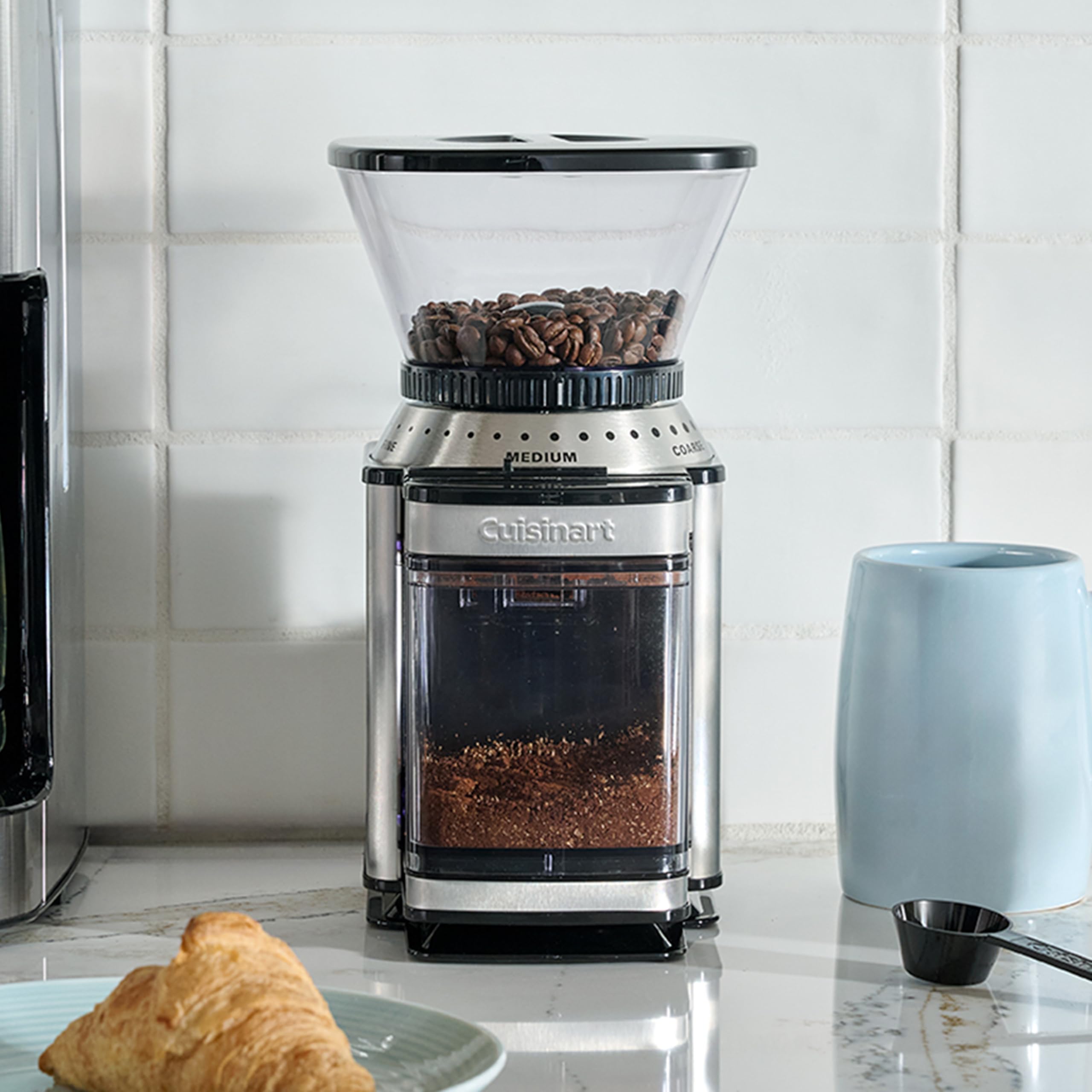 cuisinart-dbm-8p1-automatic-burr-coffee-grinder-18-position-grind-selector-black image 2