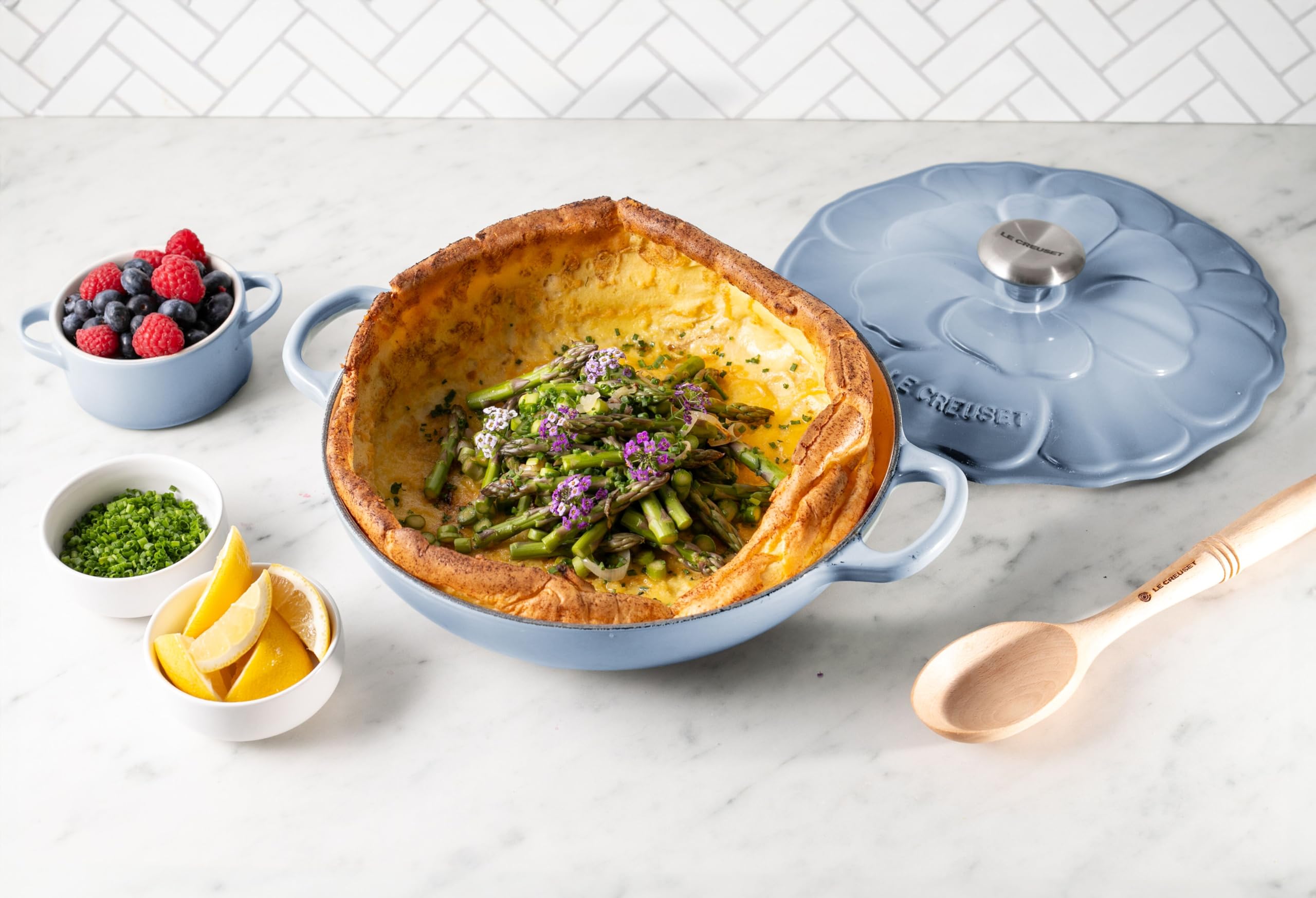 le-creuset-enameled-cast-iron-signature-petal-braiser-2-25-qt-coastal-blue-light image 5