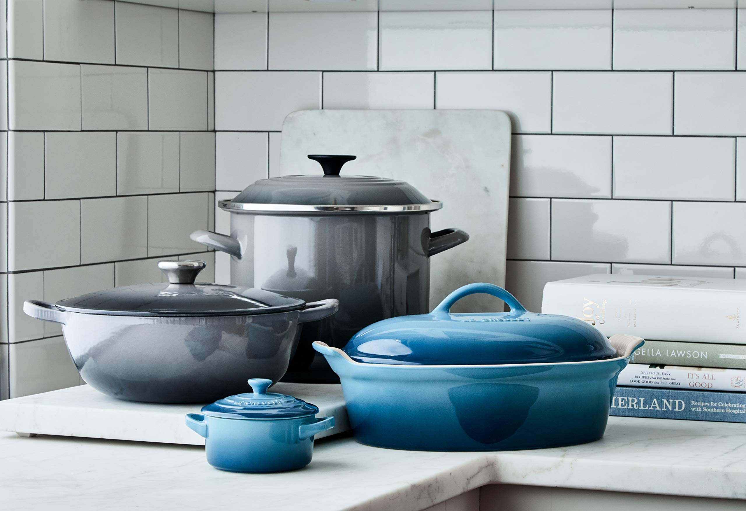 le-creuset-enamel-on-steel-stockpot-8-qt-oyster image 3