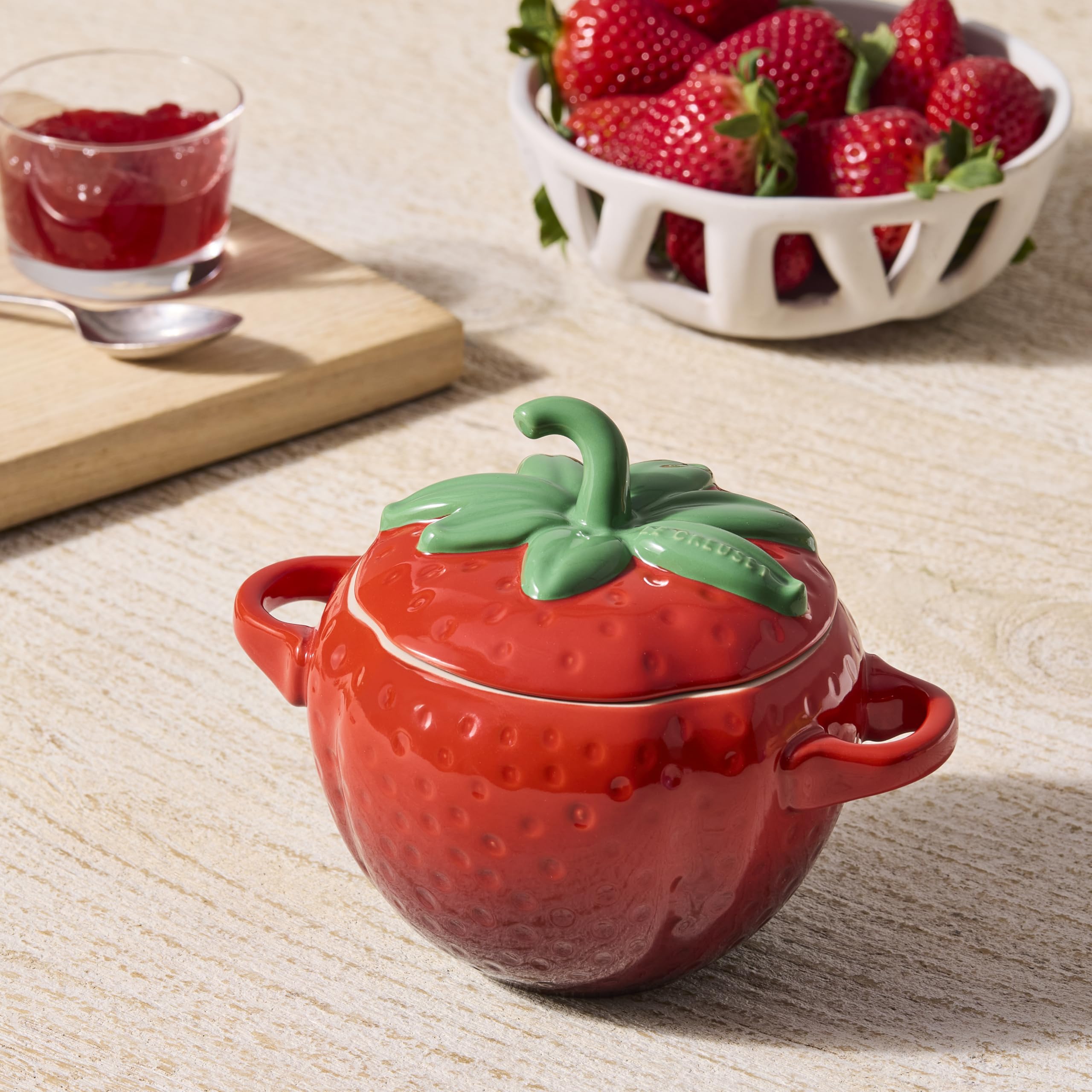 le-creuset-stoneware-strawberry-mini-cocotte-19-oz-cerise image 5