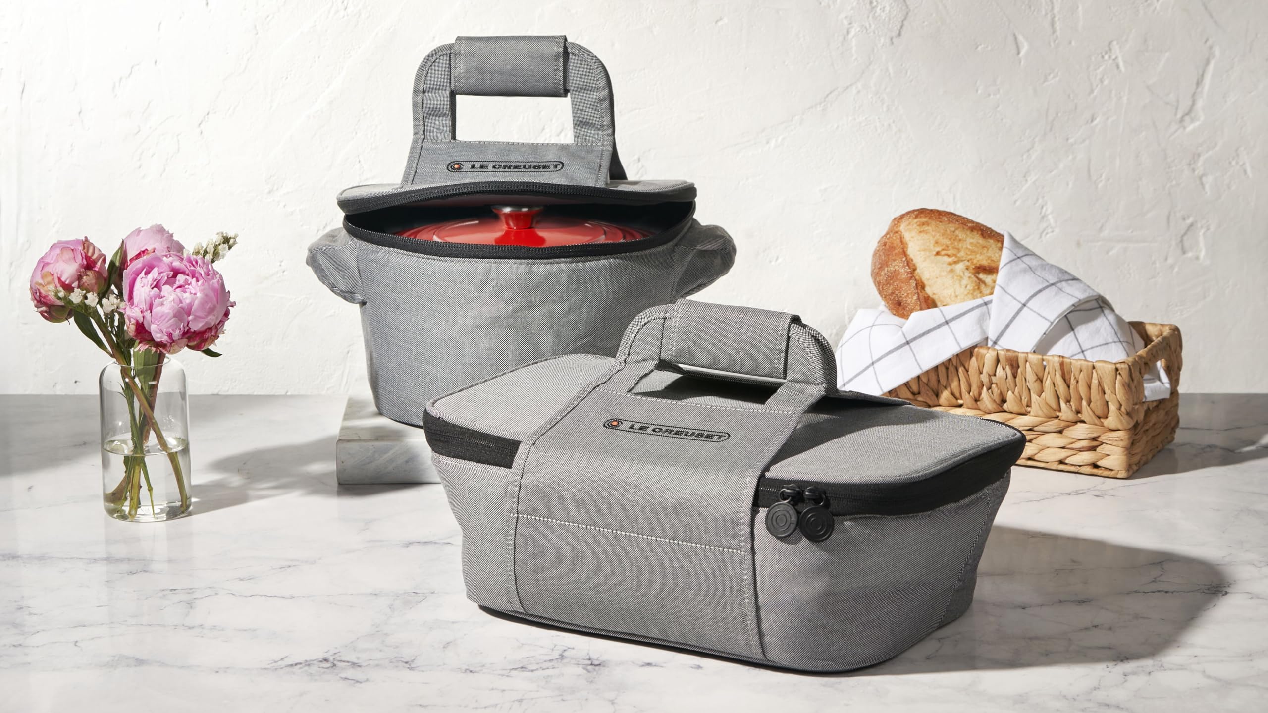 le-creuset-heritage-rectangular-bakeware-tote-bag-noir image 7