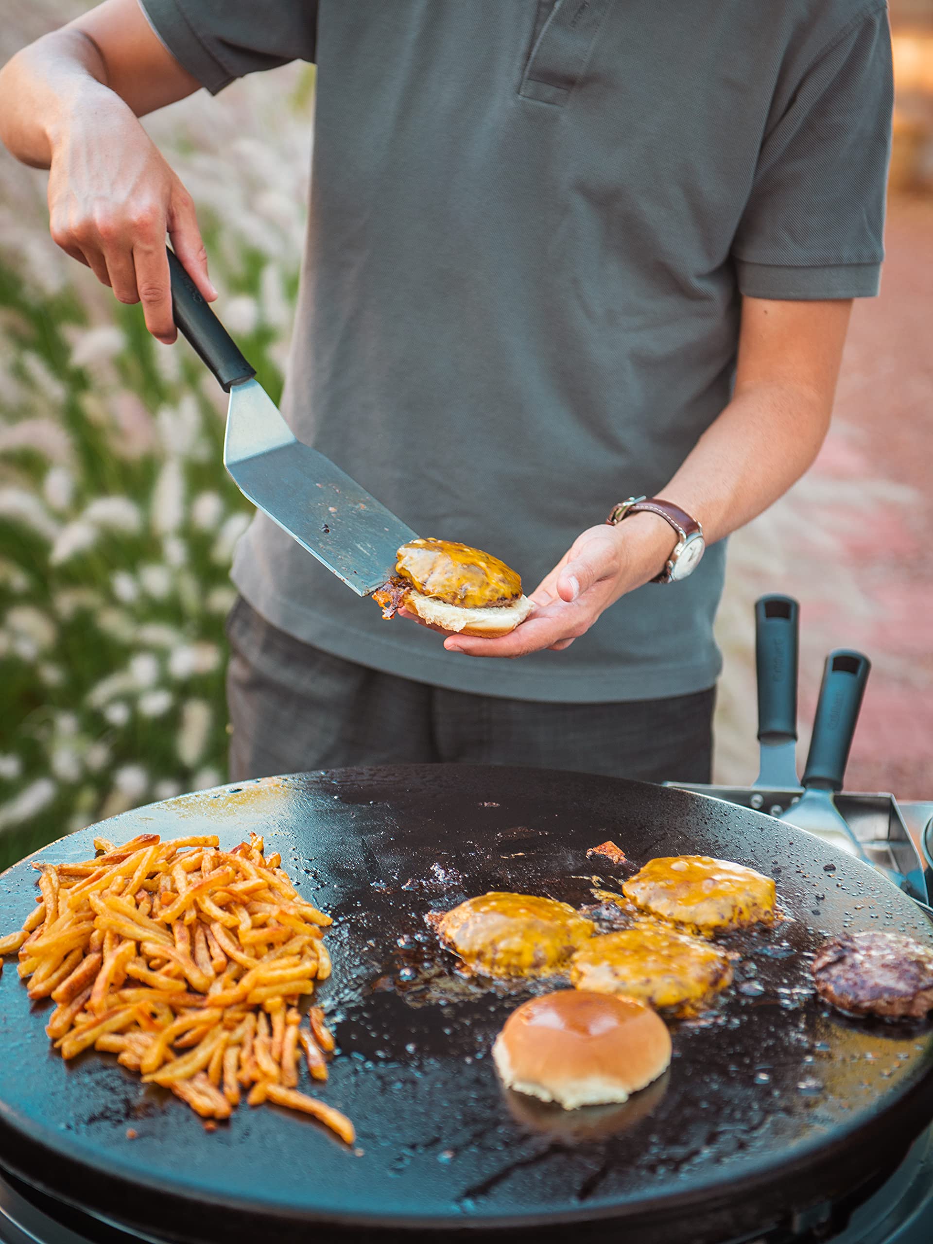 cuisinart-360-griddle-outdoor-cooking-center-22-round-flat-top-grill image 6
