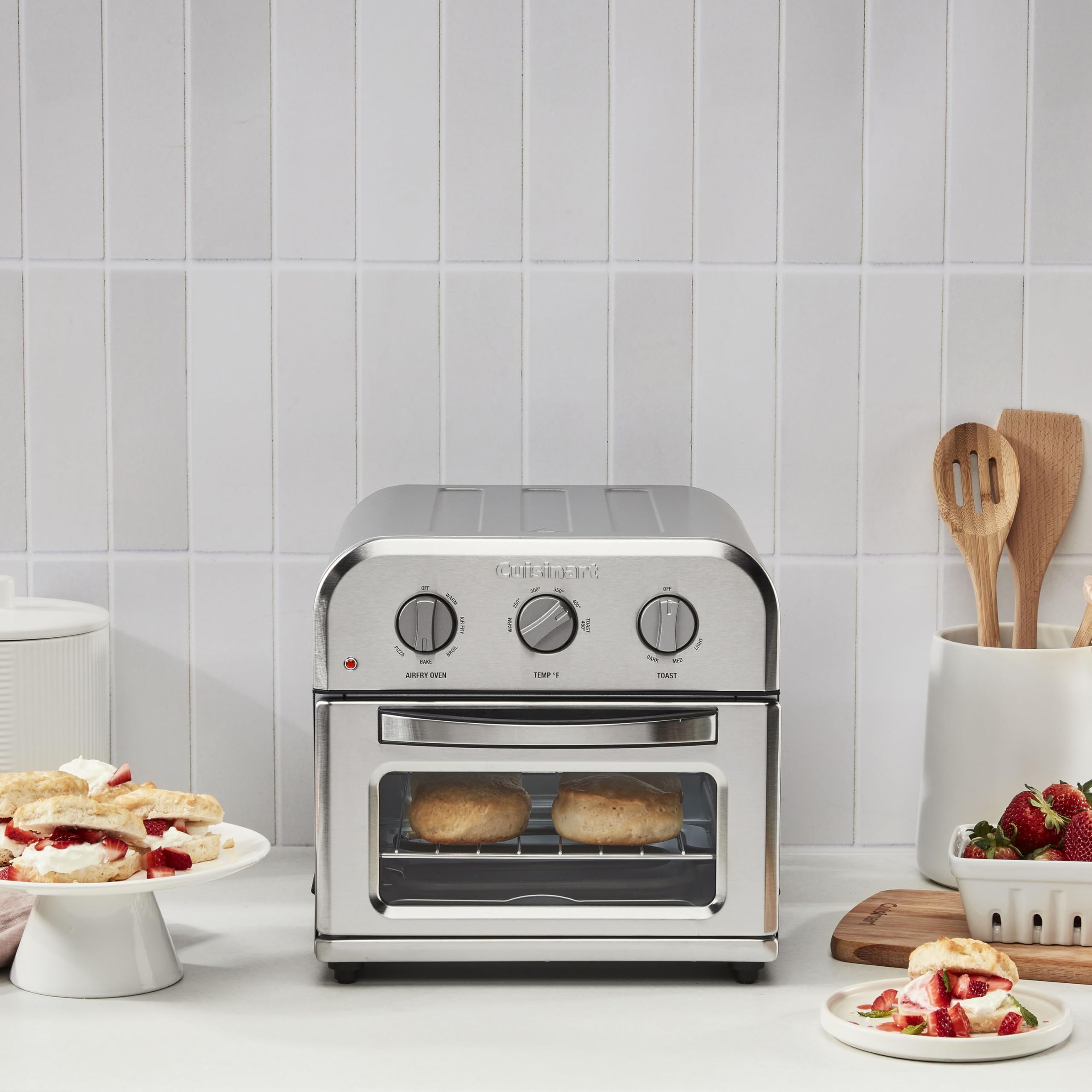 cuisinart-compact-air-fryer-toaster-oven-toa-26-stainless-steel-6-in-1 image 2