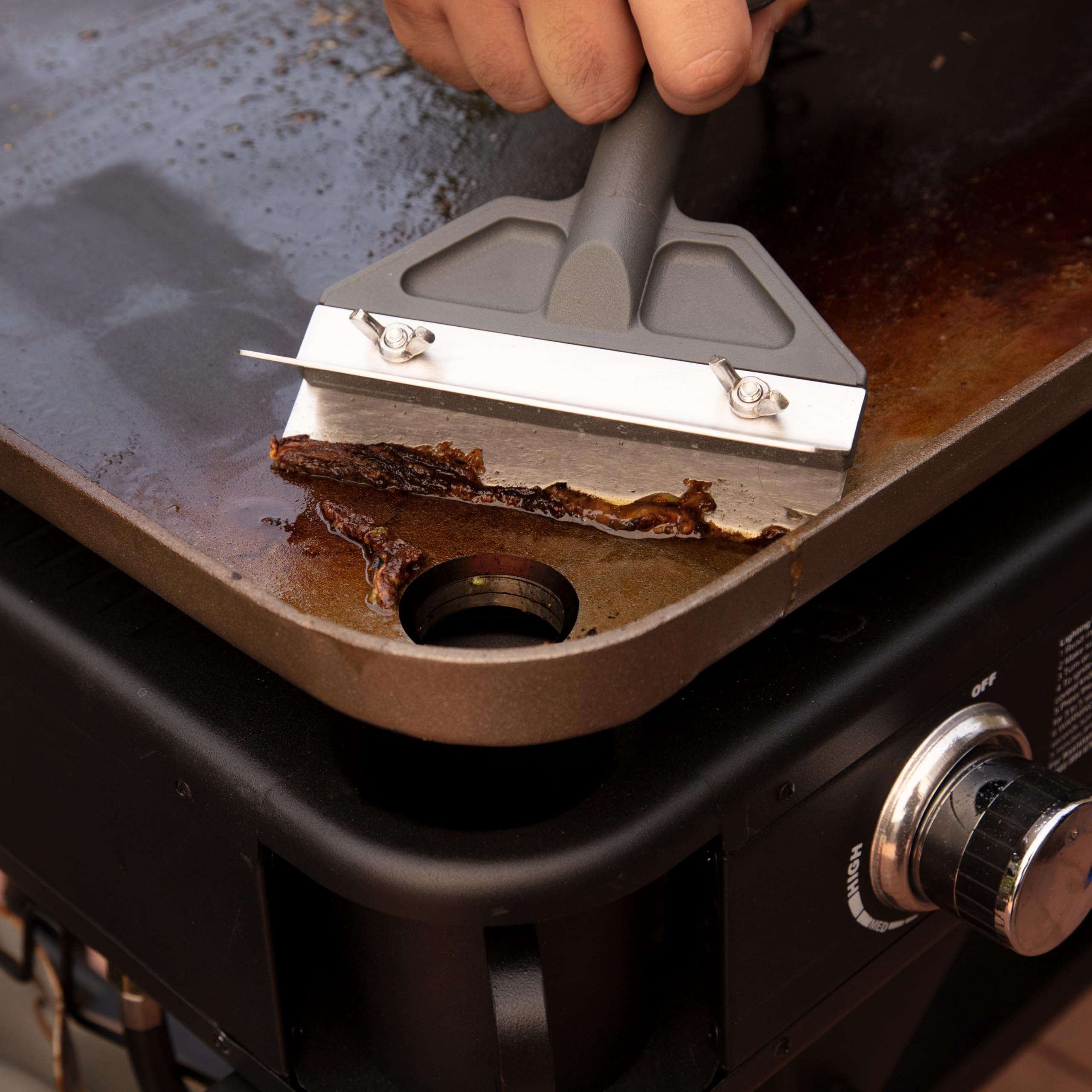 cuisinart-heavy-duty-6-inch-stainless-steel-griddle-scraper-with-ergonomic-handl image 7
