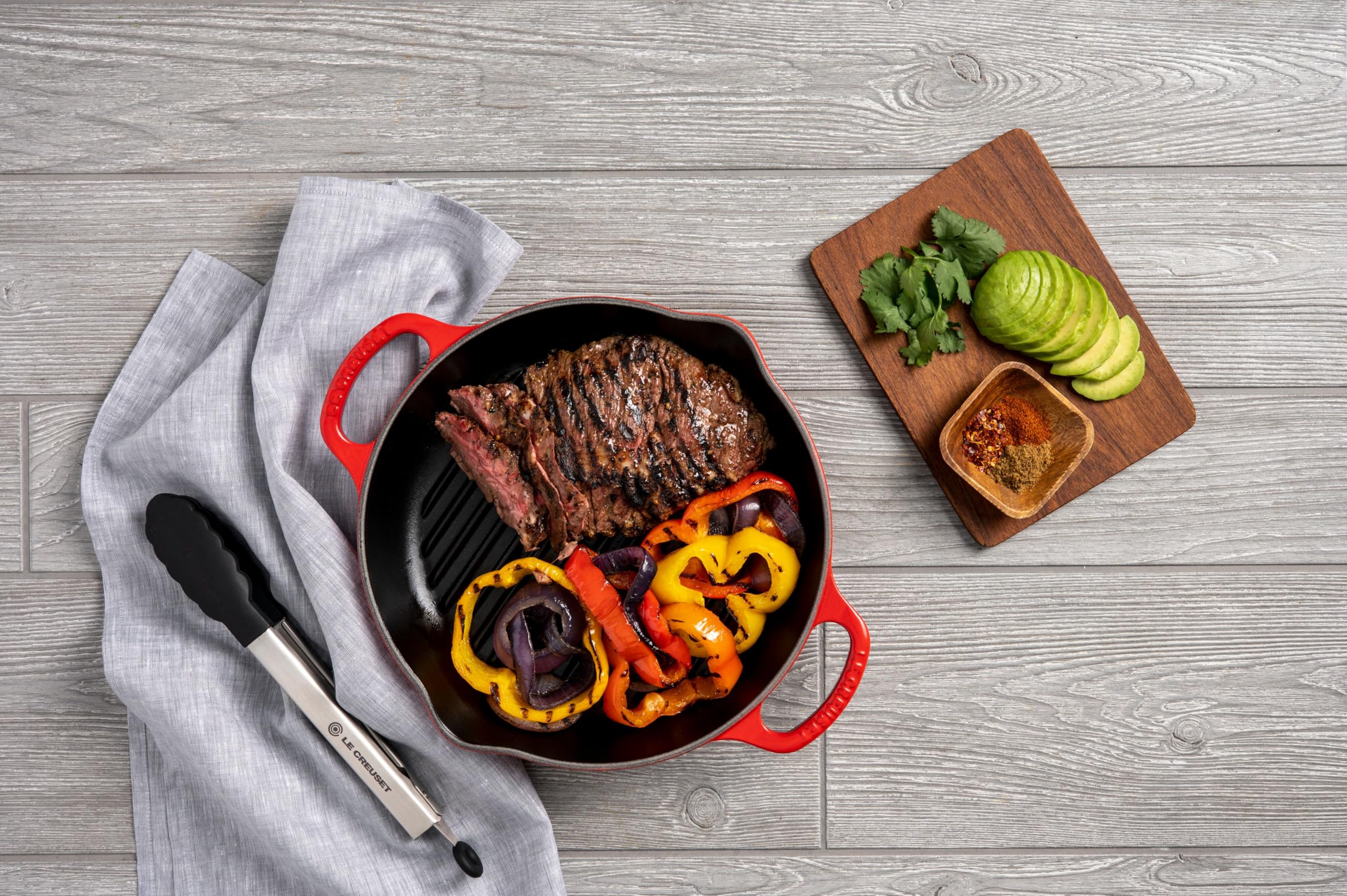 le-creuset-signature-deep-round-grill-9-75-cerise image 7