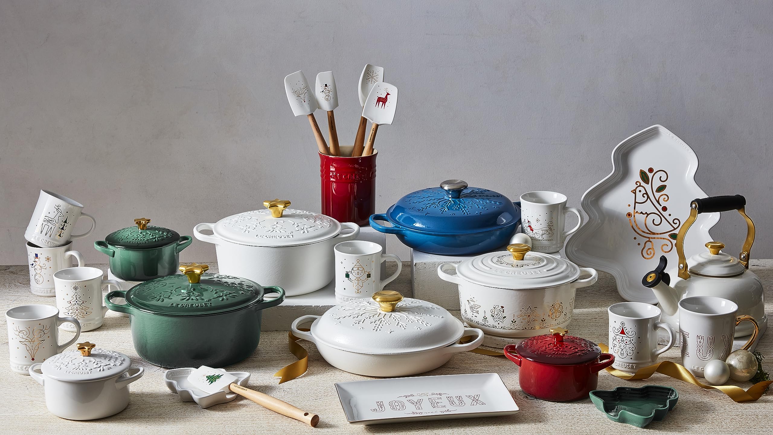 le-creuset-no-l-collection-stoneware-holiday-tree-spoon-rest-white image 5