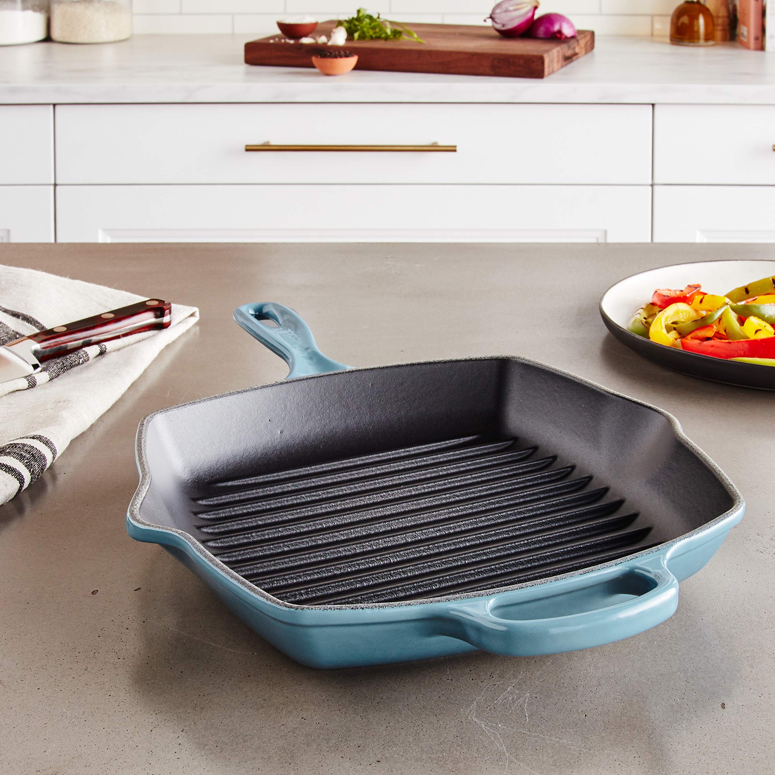 le-creuset-cast-iron-signature-square-skillet-grill-10-25-marine-blue image 2