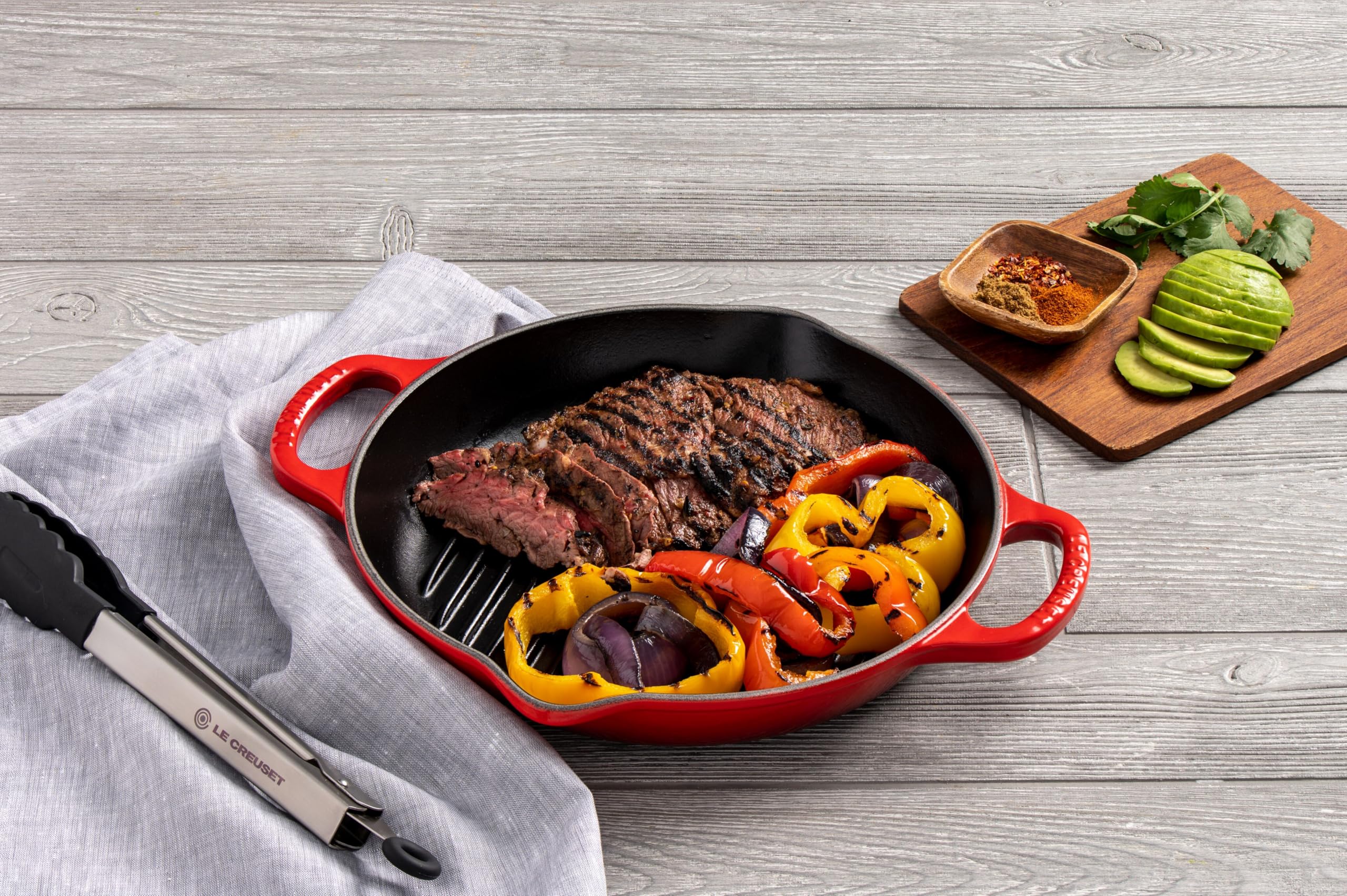 le-creuset-signature-deep-round-grill-9-75-cerise image 6