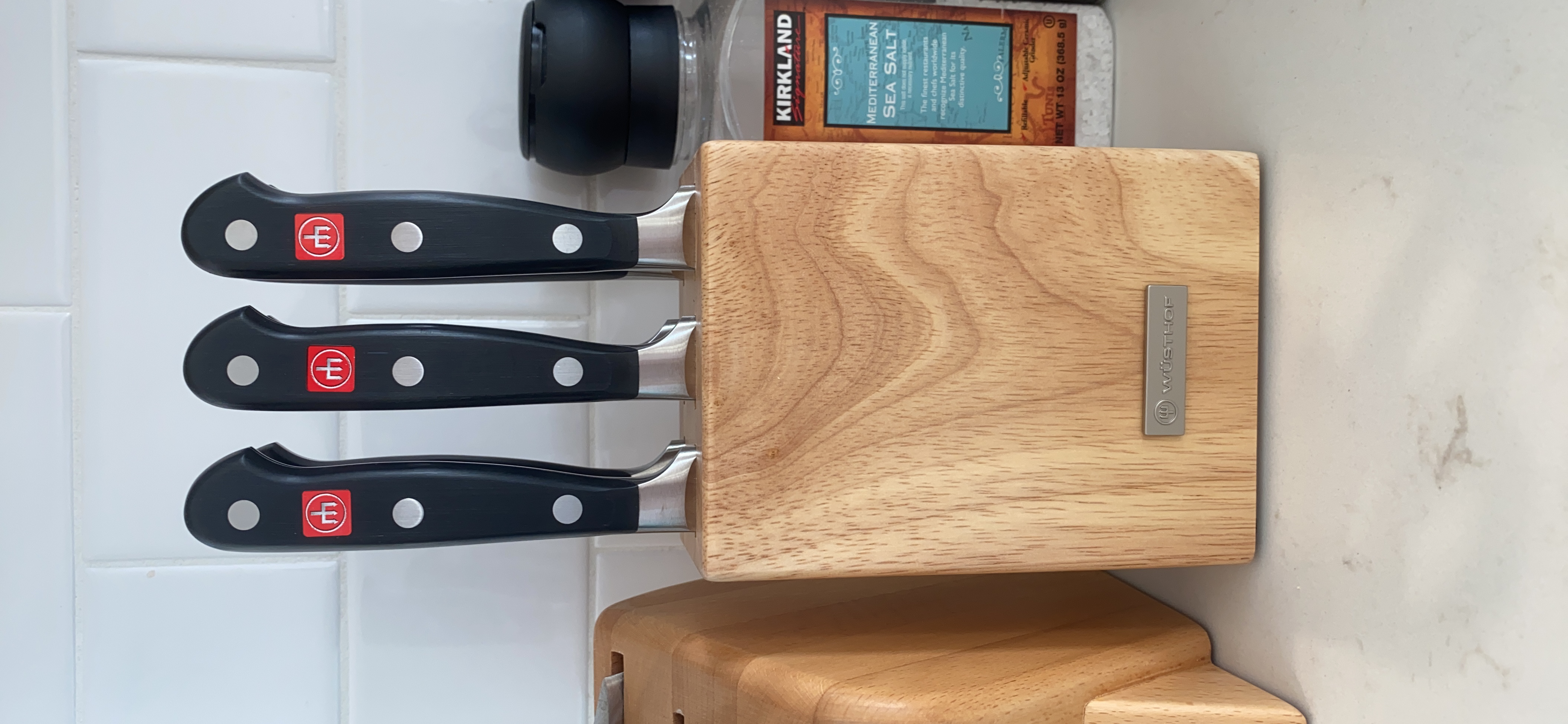 Nice block but not for very wide knives