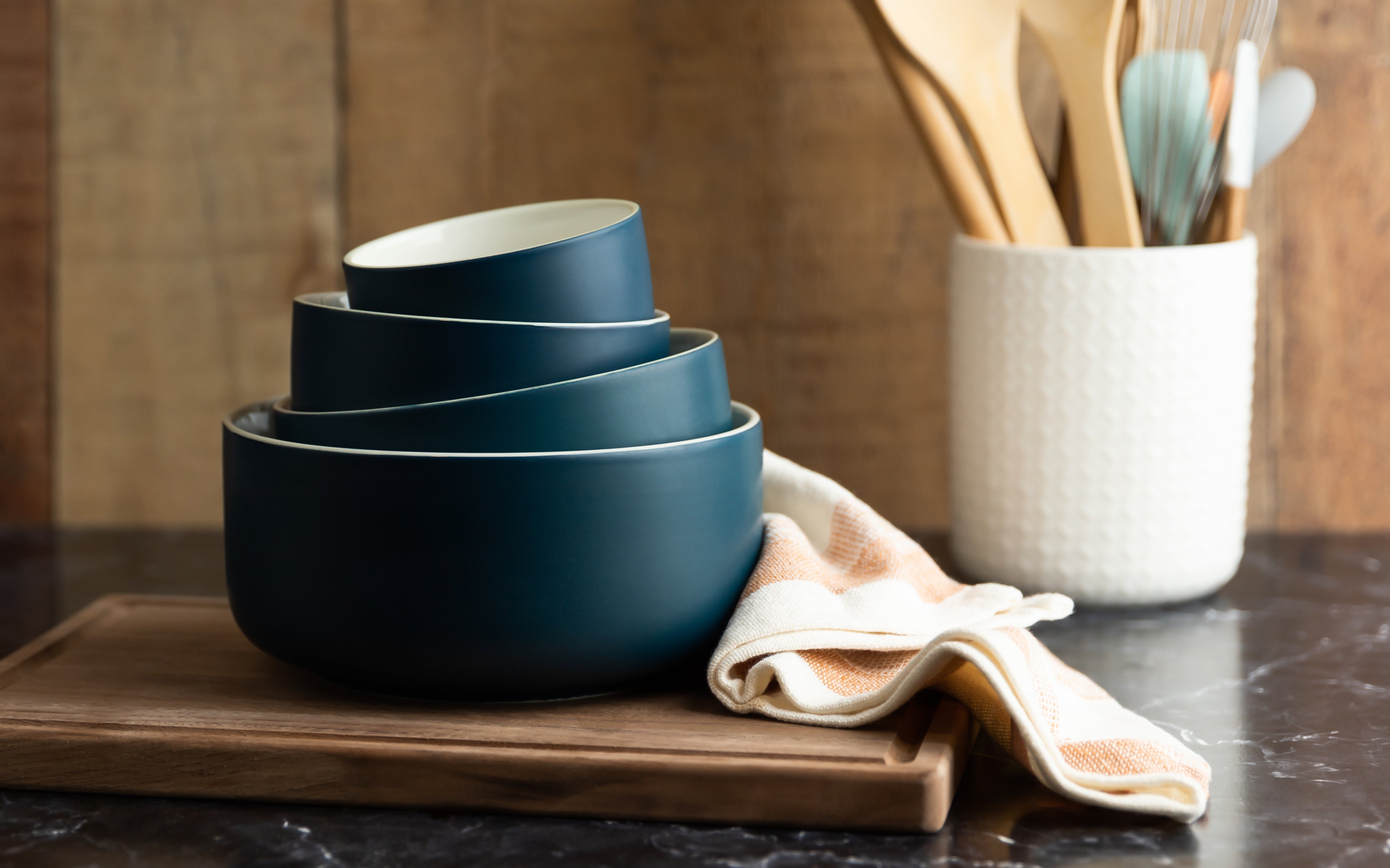 kook-4-piece-kitchen-bowl-set-with-leak-proof-lids-50-28-16-9-oz image 3