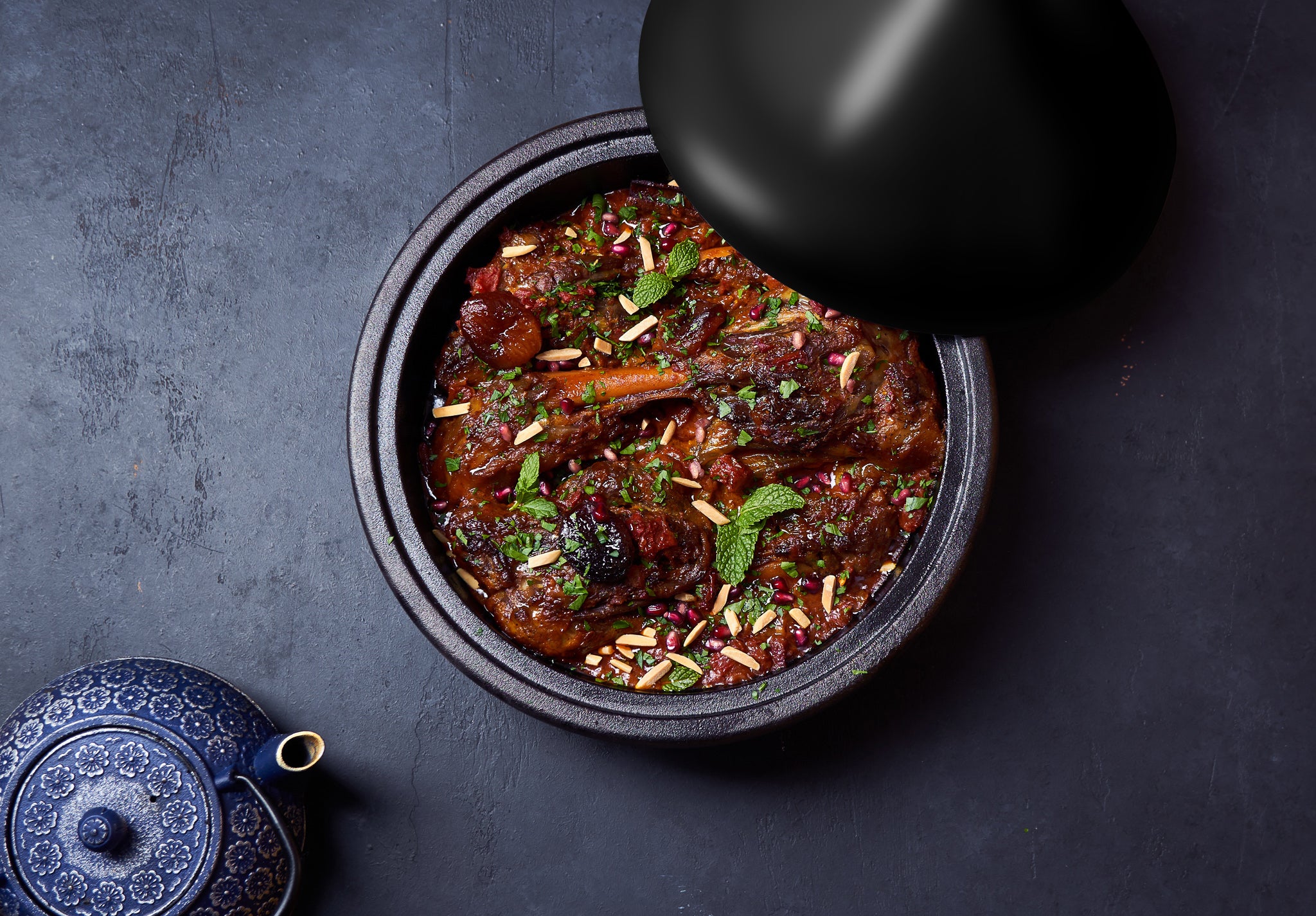 kook-moroccan-tagine-cast-iron-3-3-qt-enameled-cast-iron-base-with-ceramic-lid image 2