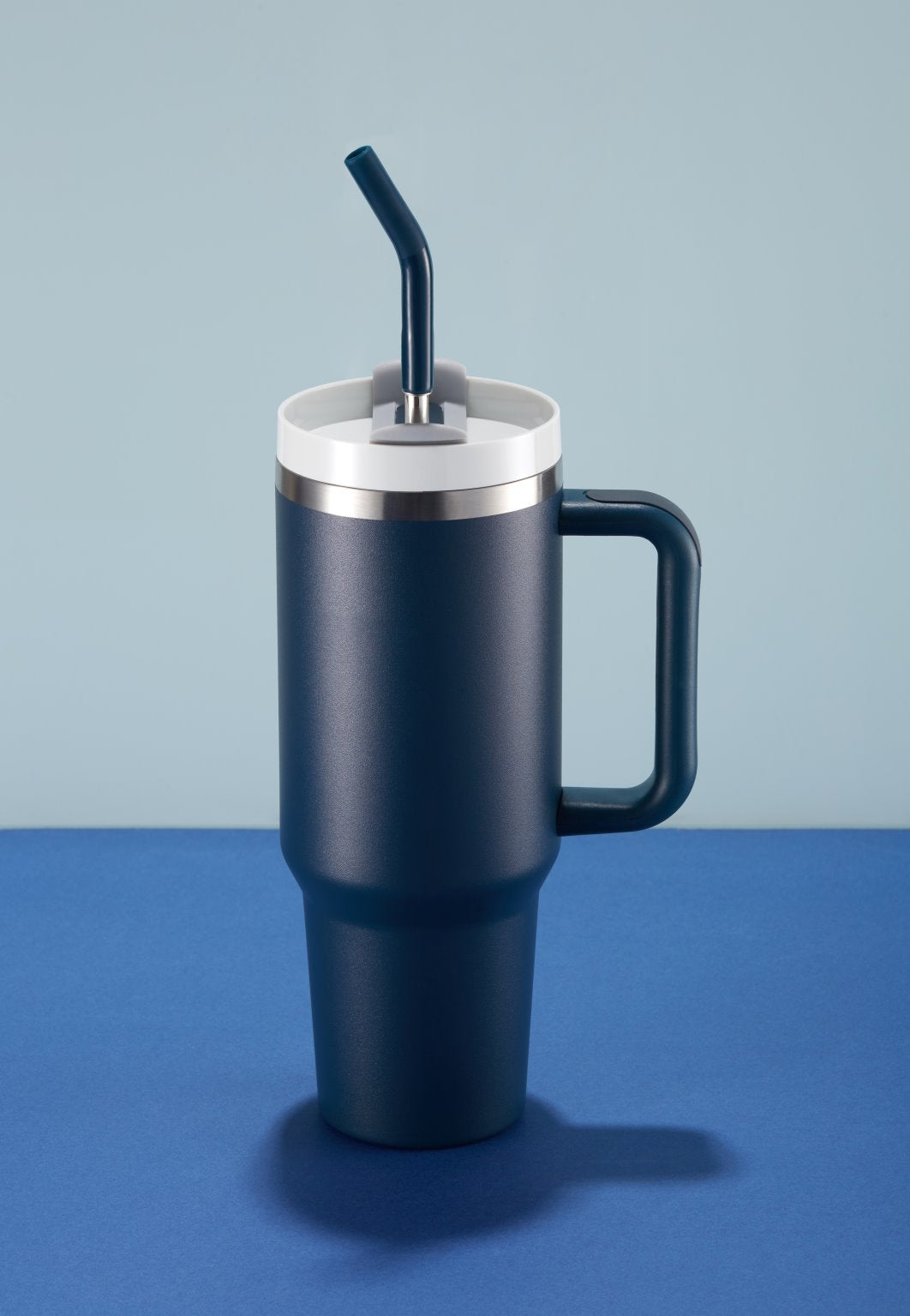 kook-stainless-steel-tumbler-with-straw-and-handle-40-oz image 2