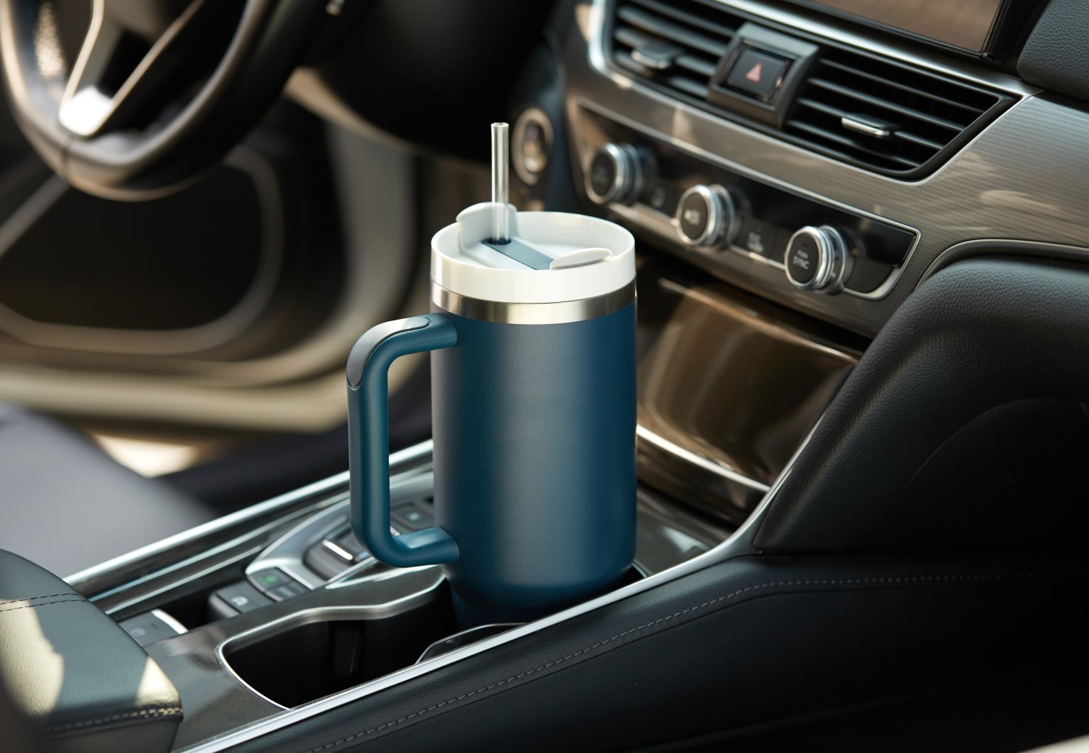 kook-stainless-steel-tumbler-with-straw-and-handle-40-oz image 4
