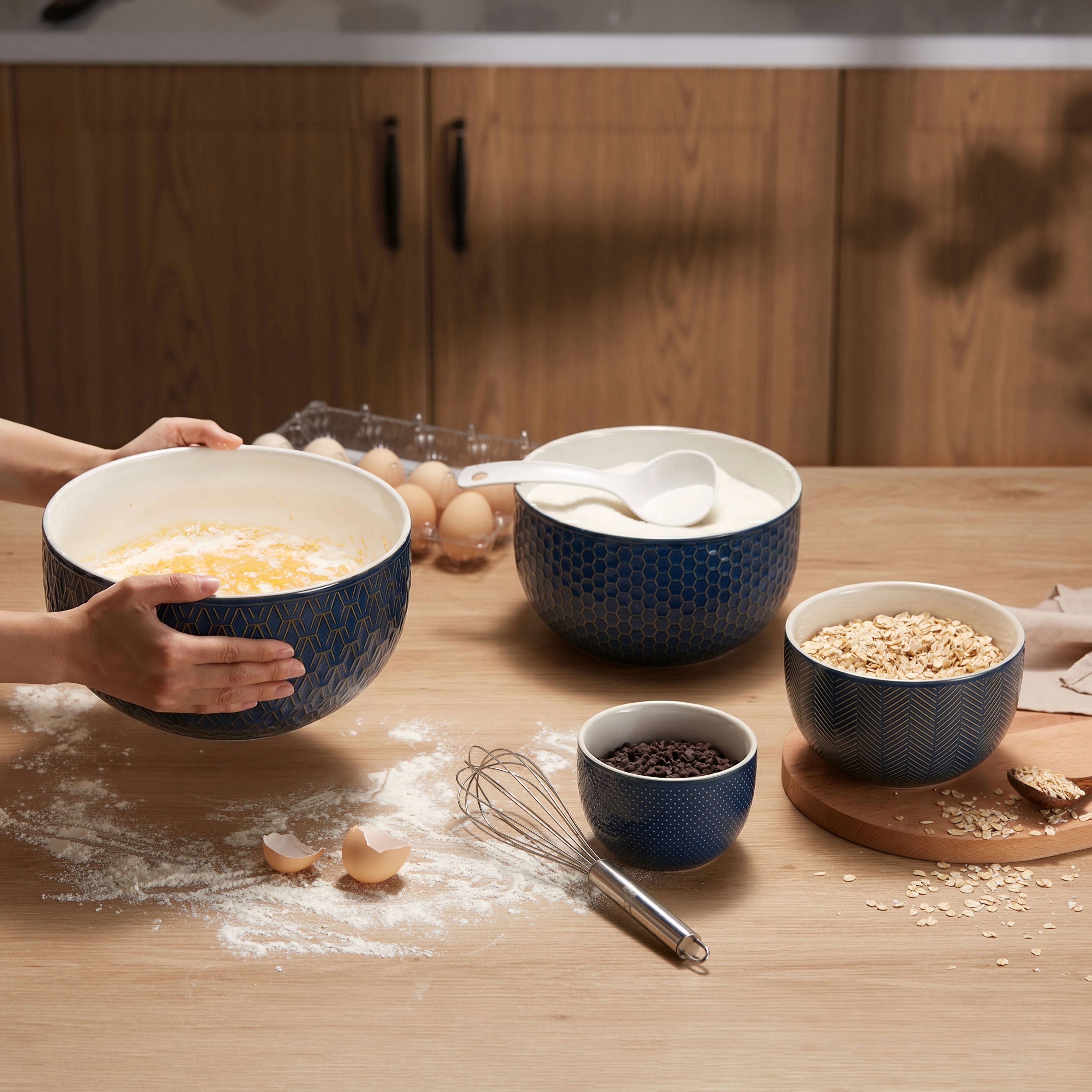 kook-narbonne-nesting-bowls-20-44-98-145-oz-set-of-4-cream-stoneware-with-copper image 8