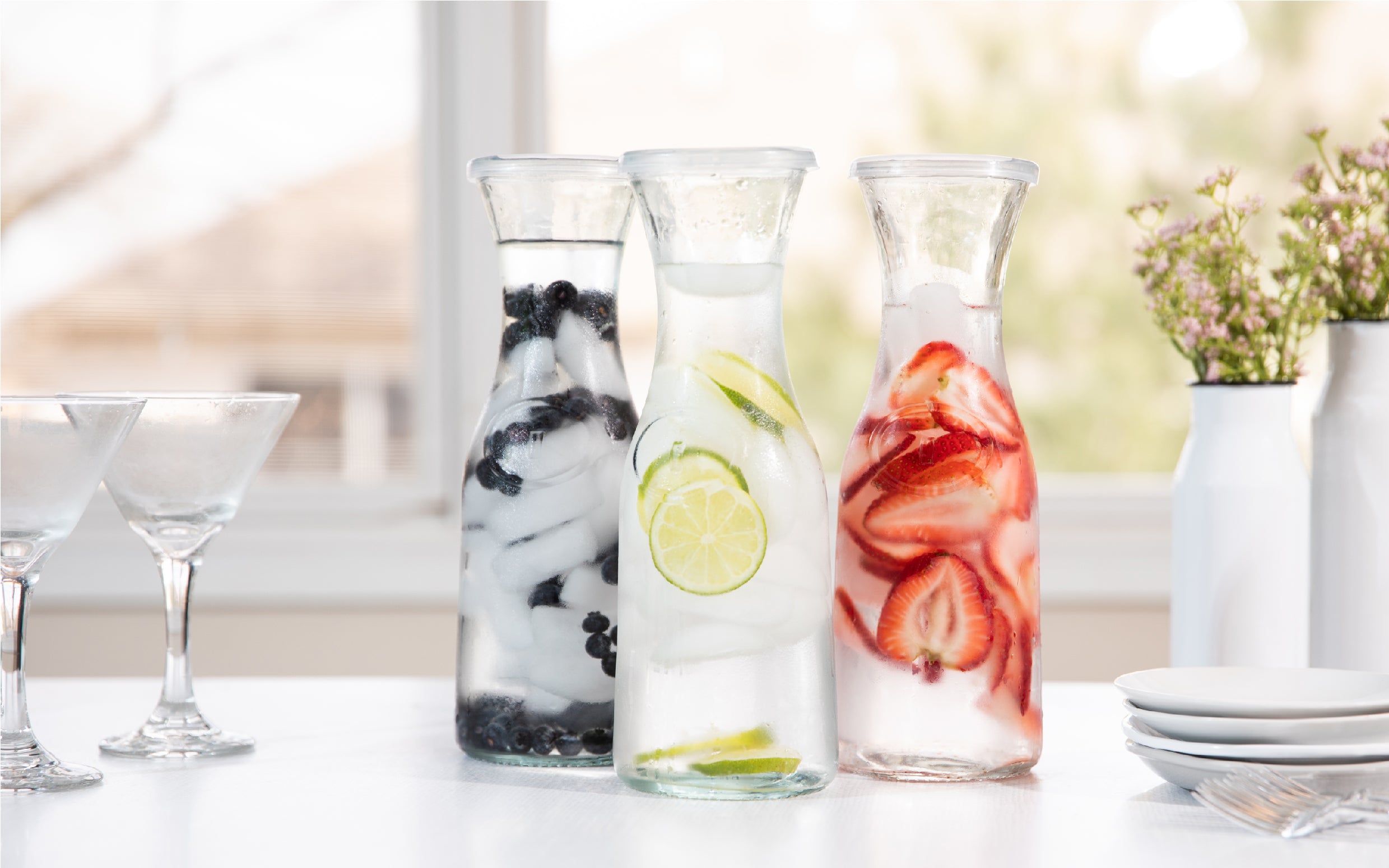 kook-glass-carafes-with-lids-set-of-2-35-oz-24-oz image 8